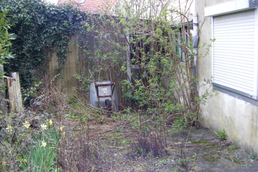 Tranformation d'une habitation vétuste en gite de grande capacité.